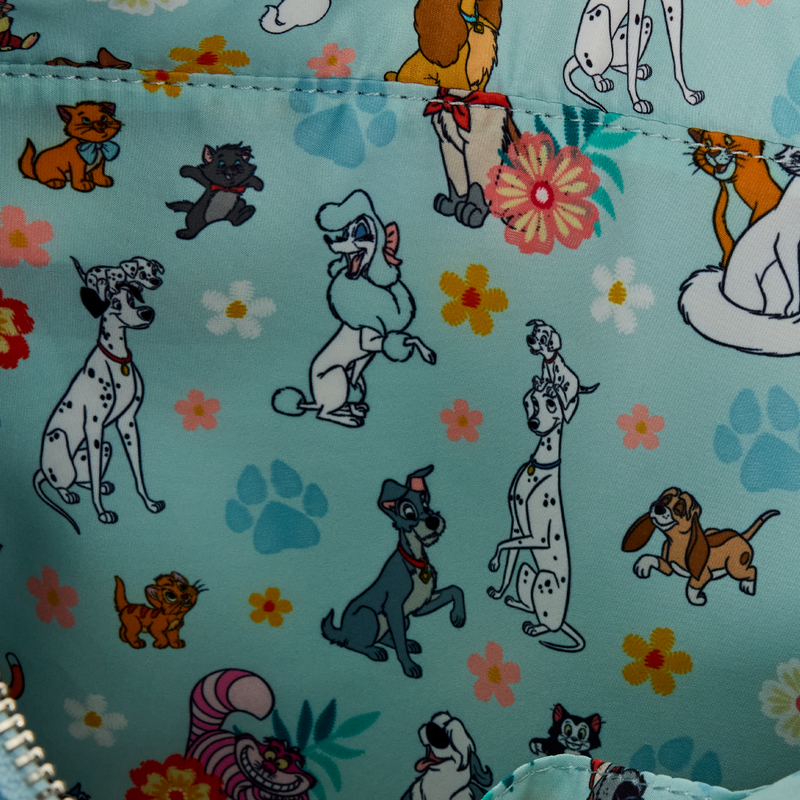 WDTBS0005-LFDISNEYDOGSANDCATSFAUXDENIMTOTEWITHCOIUNBAG1072-3.png